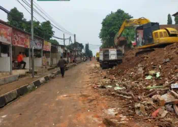 Puing Longsoran Dibersihkan, Pemkab Fokus KBM Siswa SDN 3 Pandeglang