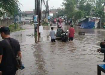 Musim Kemarau Mundur, Hujan Lebat Diprediksi Masih Guyur Jabodetabek Hingga Sepekan 