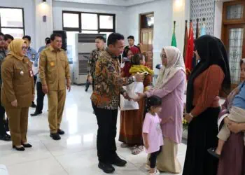 Sambangi Pendopo Bupati Tangerang, Menteri Wihaji Imbau Hindari Pernikahan Dini dan Seks Bebas