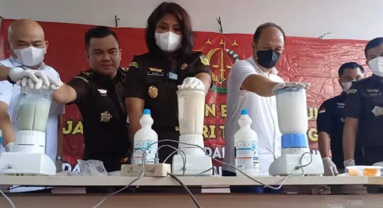 Kejari Tangsel Musnahkan 40 Kilogram Ganja dan Tembakau Sintetis