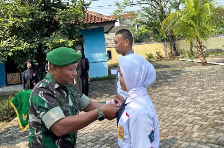 Babinsa Koramil 14/Panongan Buka Latihan Paskibra Kecamatan Panongan