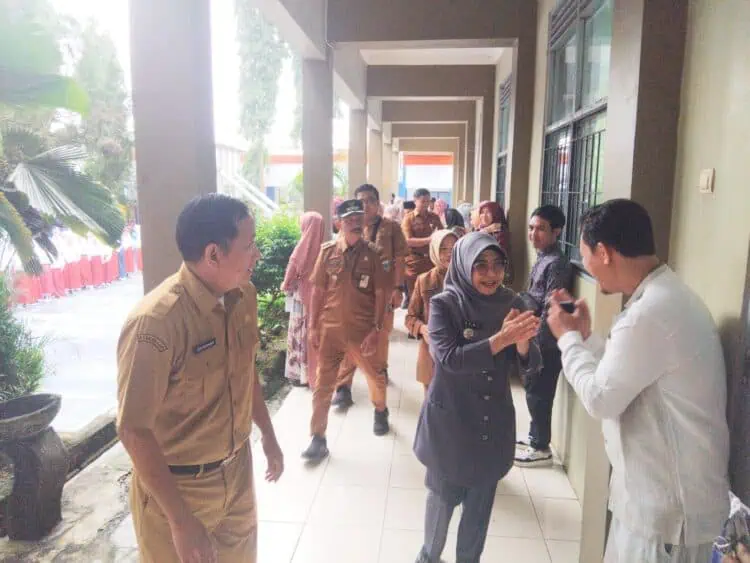 Hari Pertama Masuk Sekolah, Bupati Pandeglang Tekankan Peran Orang Tua