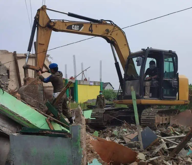 Cegah Banjir dan Prostitusi, Bangli di Kali Mati Tangerang Dibongkar