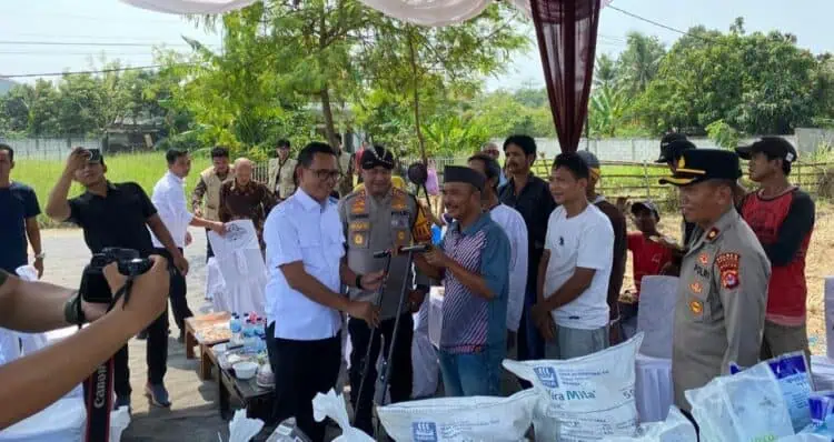 Petani di Ranjeng Kabupaten Serang Diguyur Bantuan Bibit Hingga Pupuk