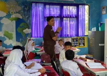 Tanamkan Nilai Hukum Sejak Dini, Jaksa Masuk Sekolah di SDN Pondok Jagung 02