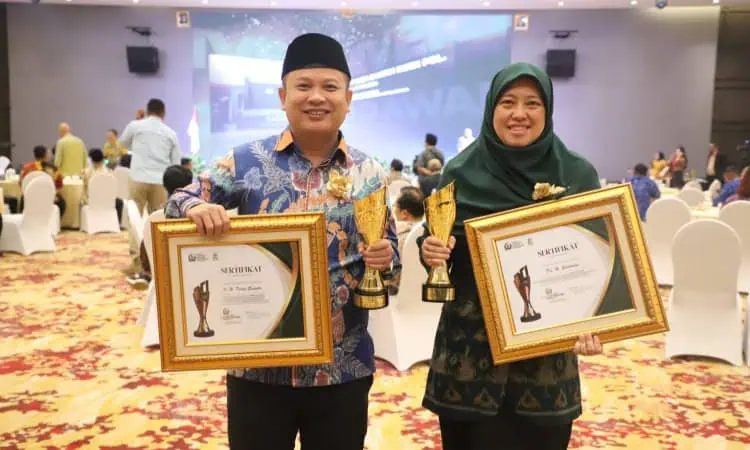 Wakil Ketua DPRD Kota Tangerang Raih Penghargaan Pimred Award 2025