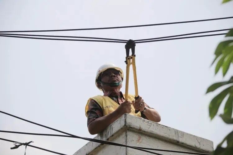 Pemkot Tangerang Mulai Melakukan Penataan Kabel ke Bawah Tanah