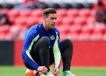 Ter Stegen Mulai Dikucilkan, Latihan Sendiri di Tengah Spekulasi