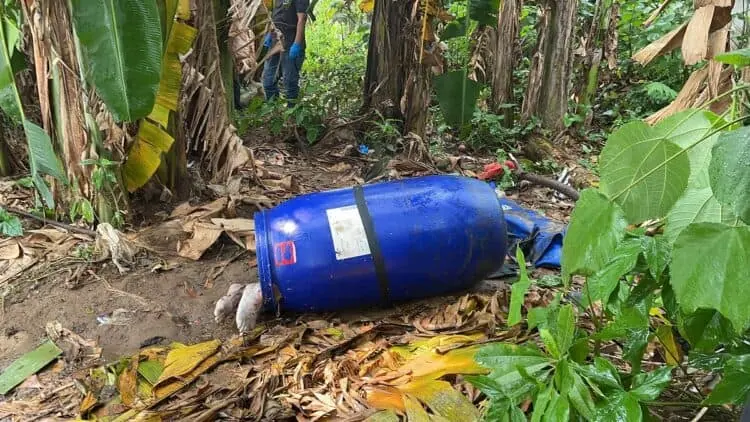 BREAKING NEWS: Mayat dalam Tong Biru Ditemukan Mengapung di Sungai Cisadane