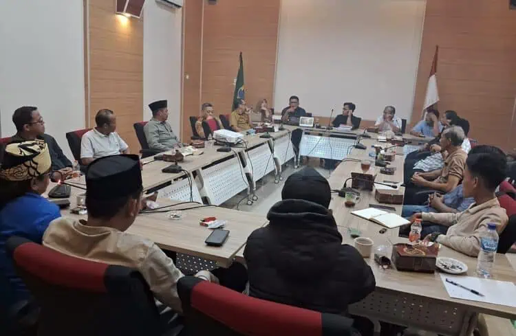 Harga Benih Lobster di Lebak Jauh di Bawah Ketentuan, Nelayan Mengadu ke DPRD