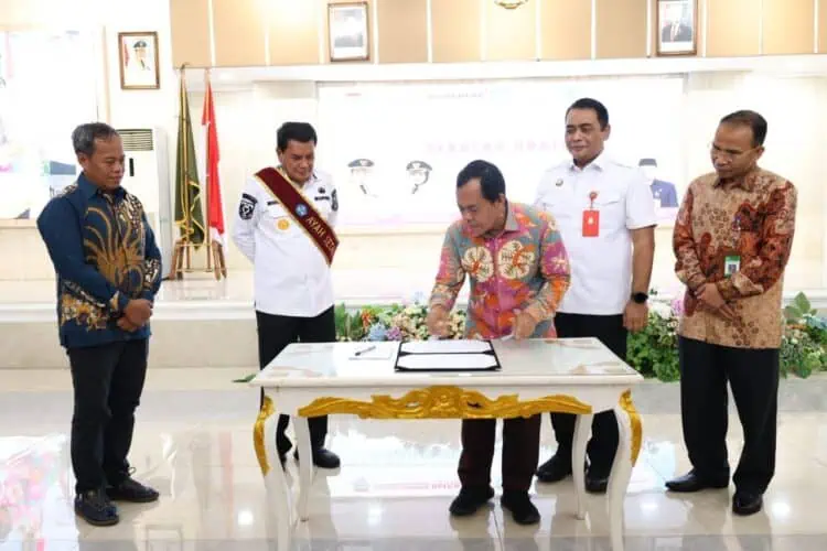 Bupati Tangerang Maesyal Rasyid Ingatkan Sekolah Tak Pungut Biaya