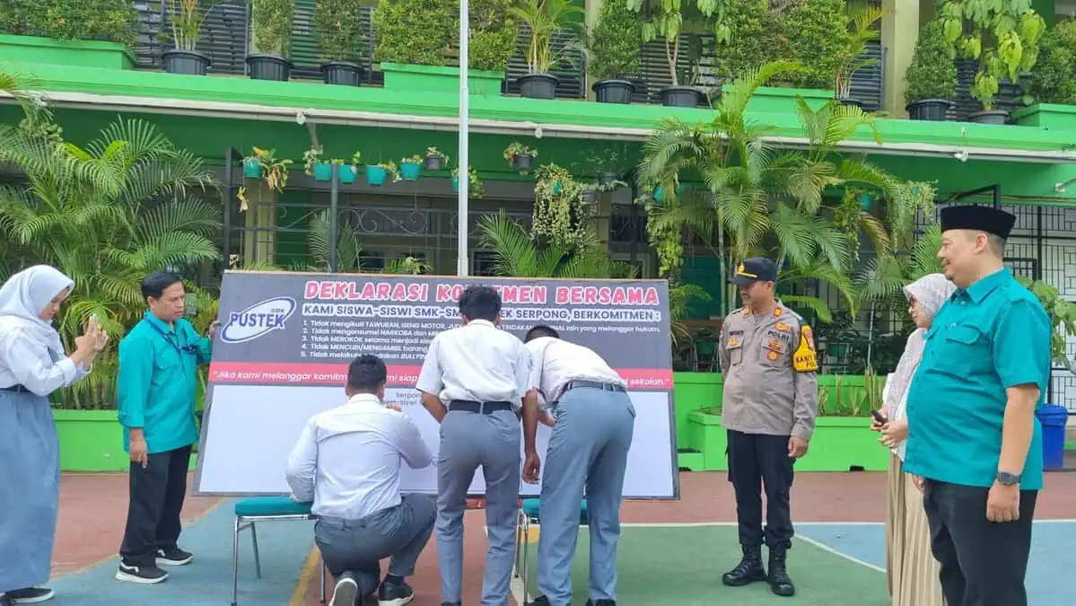 Ribuan Siswa SMK Pustek Deklarasi Anti Tawuran Pelajar Bersama Kapolsek Serpong