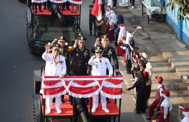 Parade Tank Jadi Tradisi Baru yang Dinanti Warga Tangsel