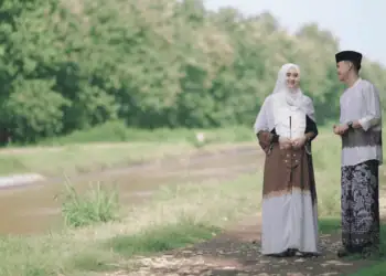 Lirik Lagu Qalbi Fil Madinah-Alfina Nindiyani Feat Danuarta