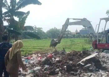 Kecamatan Batuceper Tertibkan TPS di Jalan Pematang Batusari
