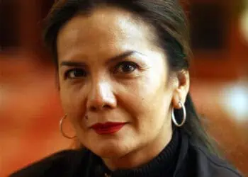 Christine Hakim Terima Penghargaan Bintang Mahaputra Utama dari Presiden Prabowo