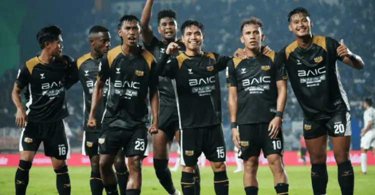 Dewa United Banten FC vs Persik Kediri, Menatap Jalur Kemenangan