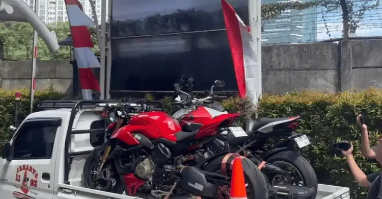 Wamenaker Terjaring OTT KPK, Motor Ducati Turut Diamankan