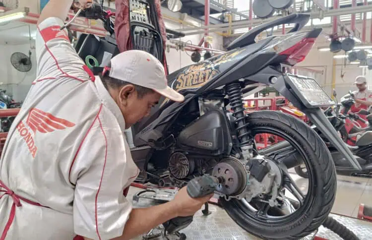 Semangat Merdeka di AHASS, Ada Paket Bundling untuk Perawatan Motor Honda