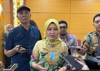 Skrining Pelajar, Belasan Tenaga Kesehatan Tangsel Kunjungi Sekolah