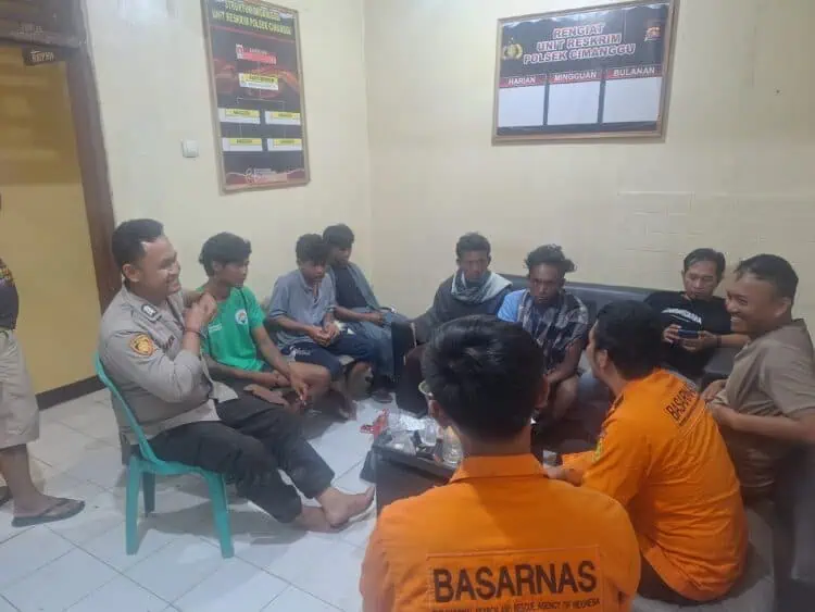 SAR Banten Selamatkan 7 ABK Kapal Ikan Cakalang Asal Pekalongan