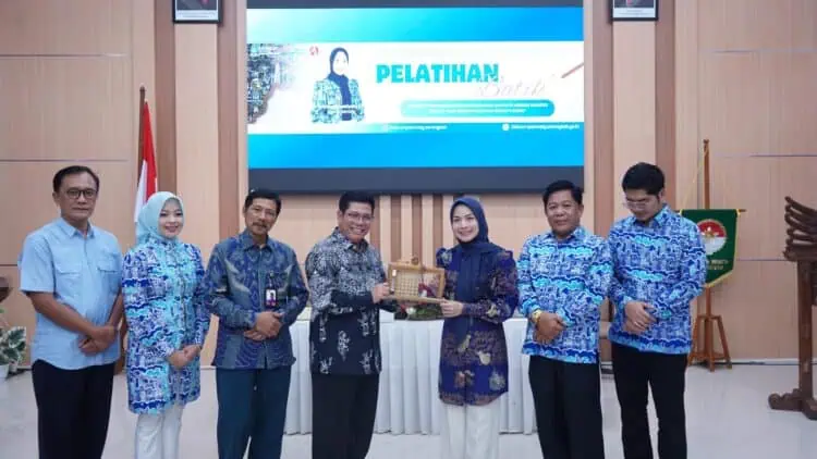 Bupati Zakiyah Komitmen Tingkatkan Keterampilan Pembatik