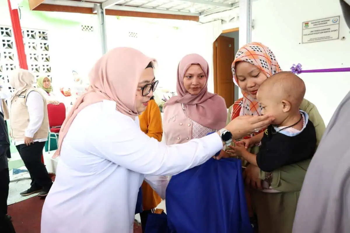 Cegah Stunting, Pemkab Tangerang Resmikan UPI dan Bagikan Ikan Segar ke Ibu Hamil Cegah Stunting, Pemkab Tangerang Resmikan UPI dan Bagikan Ikan Segar ke Ibu Hamil