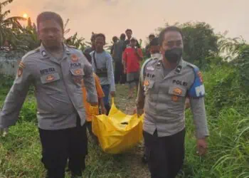 Geger! Mayat Perempuan Ditemukan Membusuk di Pinggir Sungai Kalimalang