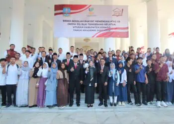Dilepas Bupati Zakiyah, 19 Siswa Asal Kabupaten Serang Berangkat ke Sekolah Rakyat Tangsel