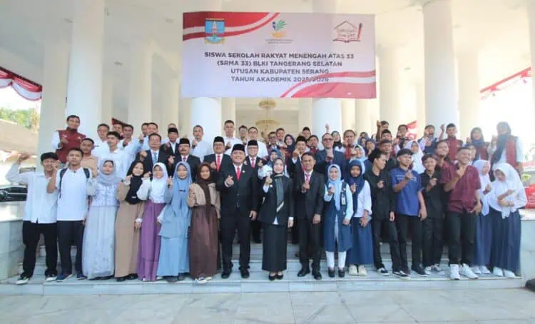 Dilepas Bupati Zakiyah, 19 Siswa Asal Kabupaten Serang Berangkat ke Sekolah Rakyat Tangsel