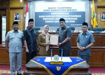 Bupati Serang Sampaikan Raperda Perubahan APBD TA 2025, Belanja Daerah Turun