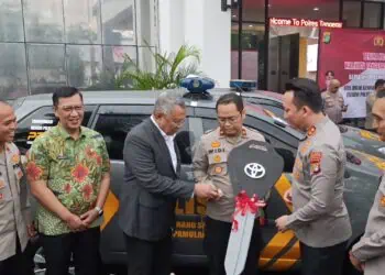 Pemkot Tangerang Selatan Hibahkan 9 Unit Mobil Bekas Untuk Polres Tangsel