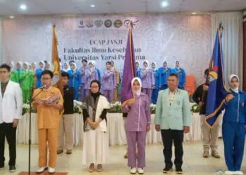31 Mahasiswa Universitas Yarsi Pratama Tangerang Jalani Capping Day
