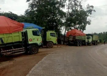 Banyak Sopir Tak Bawa SIM dan STNK, DPRD Lebak Minta Polres Tindak Truk Tanah