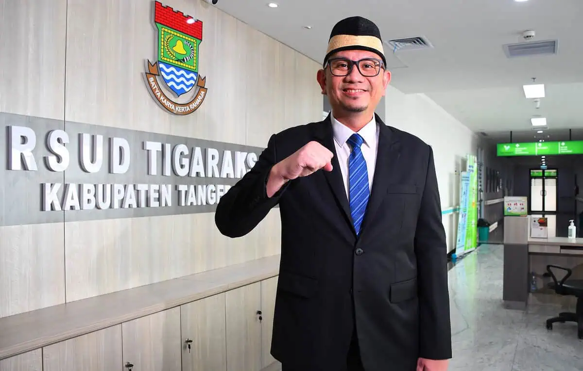 Semarak Kemerdekaan, RSUD Tigaraksa Gelar Baksos dan Bagikan Bendera Merah Putih Semarak Kemerdekaan, RSUD Tigaraksa Gelar Baksos dan Bagikan Bendera Merah Putih