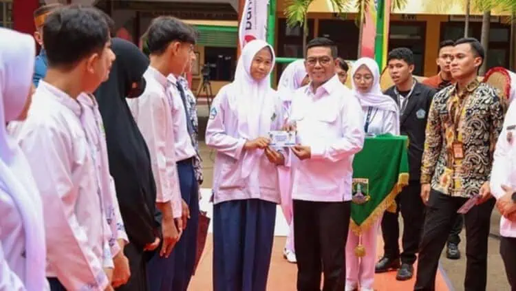 Dana Sekolah Gratis di Banten Dicairkan Dalam Dua Tahap