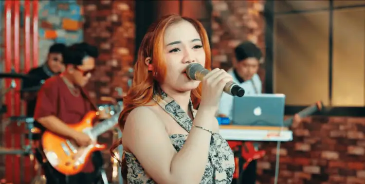 Lirik Lagu Lanang Tenan-Ajeng Febria