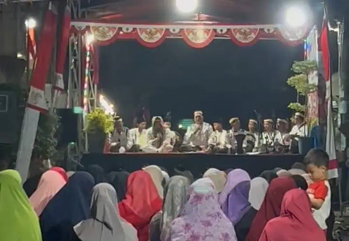 RT008/02 PWS Tigaraksa Bersholawat Semarakkan HUT RI ke-80