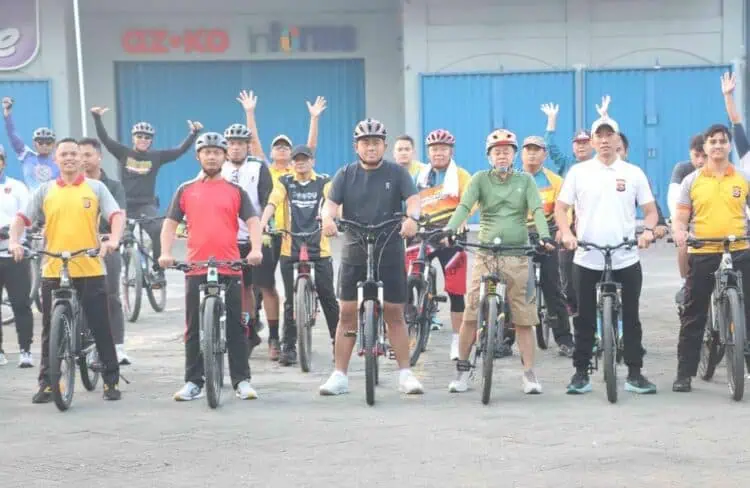 Kapolresta Tangerang Pimpin Gowes Fun Bike Semarakkan HUT RI ke-80