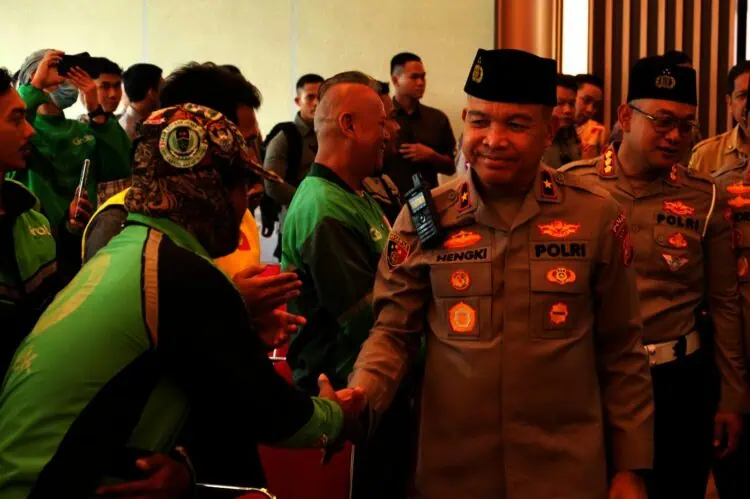 Redam Gejolak Masyarakat, Polda Banten dan Ojol Doa Bersama
