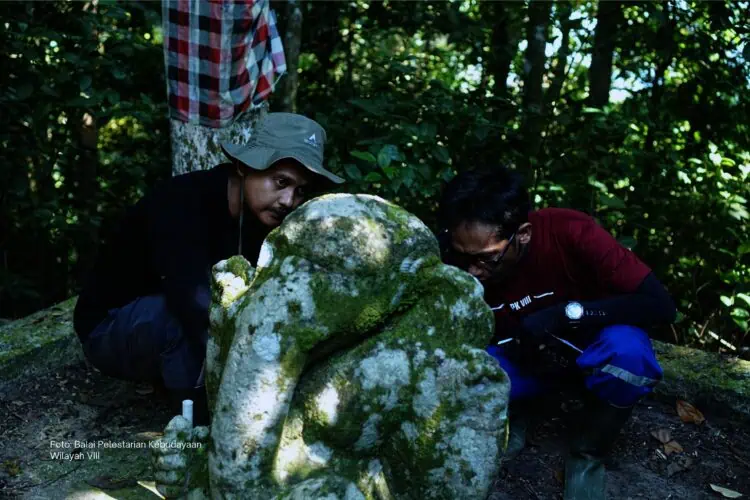 Arca Dewa Gajah dan Perjalanan Menguak Pemukiman Ujung Kulon Yang Hilang
