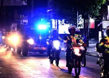 Patroli Skala Besar Personel Kepolisian di Banten Ditanggapi Beragam