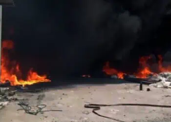 Lapak Limbah di Balaraja Terbakar, Warga Panik Dengar Ledakan