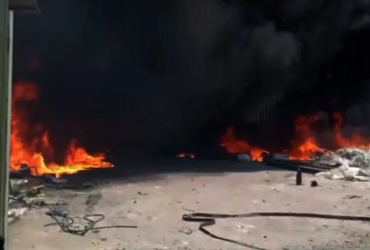 Lapak Limbah di Balaraja Terbakar, Warga Panik Dengar Ledakan