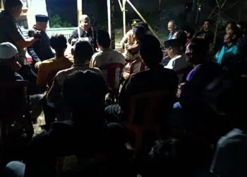 Kapolres Serang Ngariung Bersama Masyarakat di Pos Kamling