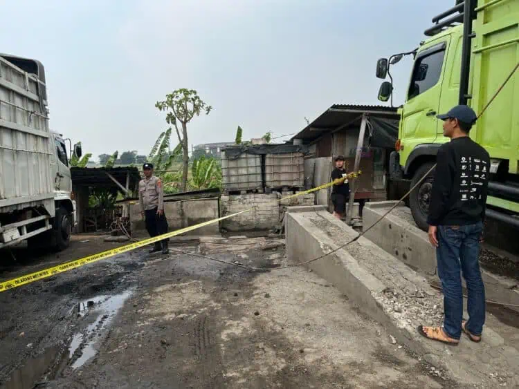 Mengejutkan, Sopir Truk Fuso Ditemukan Gantung Diri di Cikande Kabupaten Serang