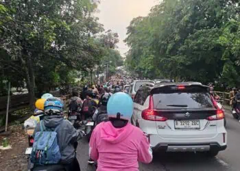 Warga Tangsel Keluhkan Macet Horor di Jalan Raya Puspiptek Setiap Pagi