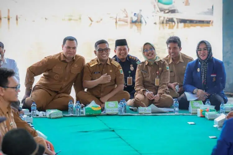 Gubernur Andra Dengar Curhatan Nelayan, Janji Normalisasi Sungai Akan Dilakukan