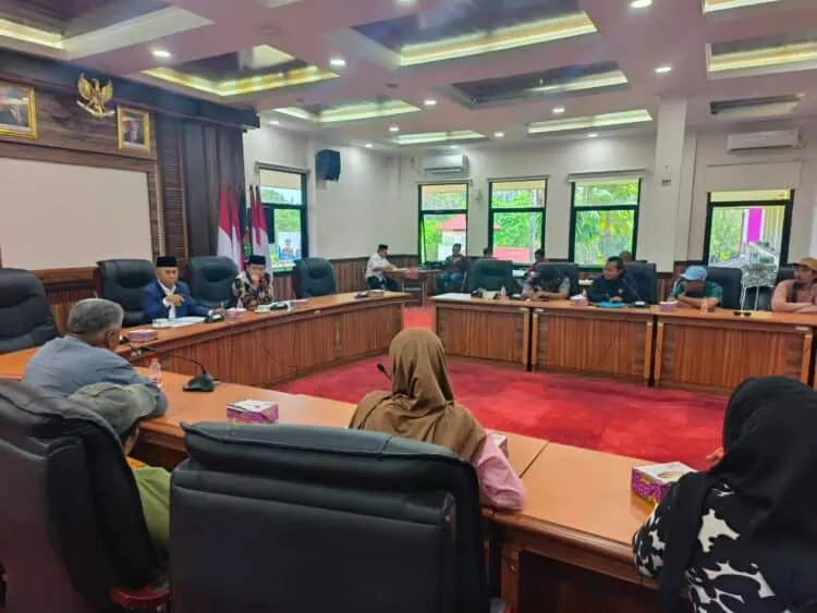 PKL Mengadu ke DPRD, Ingin Jualan di Kawasan Pusat Pemerintahan Kabupaten Tangerang