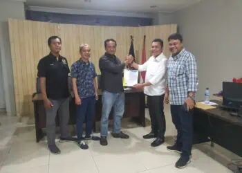 Sri Mulyo Resmi Terima SK Plt Ketua PWI Kabupaten Tangerang dari Ketua PWI Banten